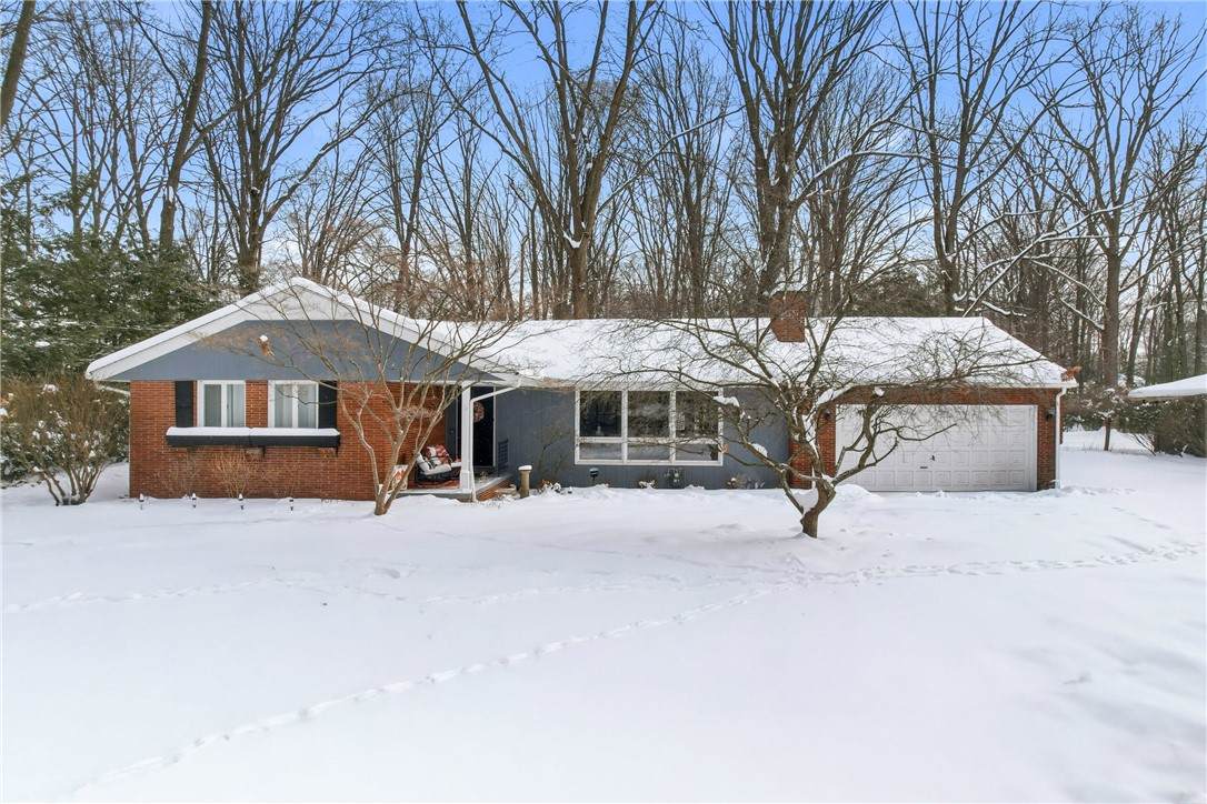 679 Dogwood Ln - Photo 1