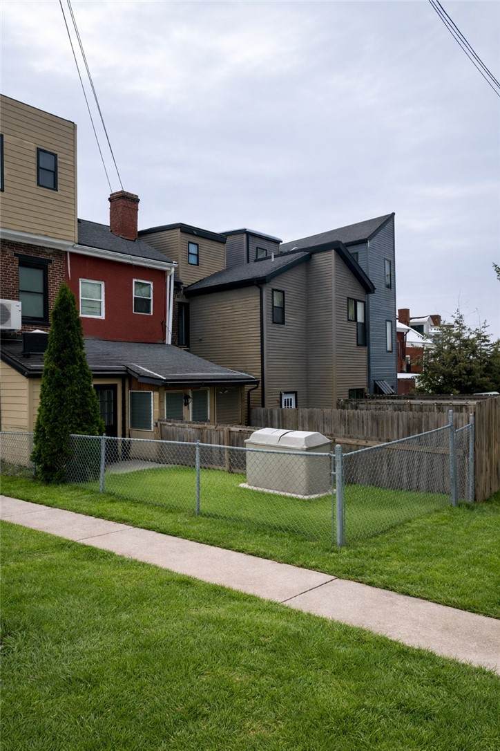 https://bt-photos.global.ssl.fastly.net/pittsburgh/orig_boomver_1_1738907-2.jpg