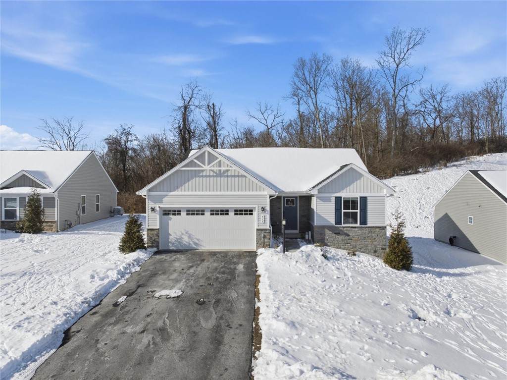 412 Spruce Lane - Photo 1