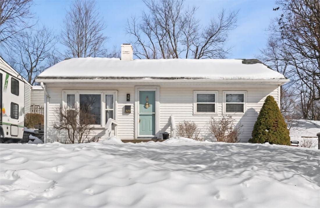 223 Victoria Drive - Photo 1