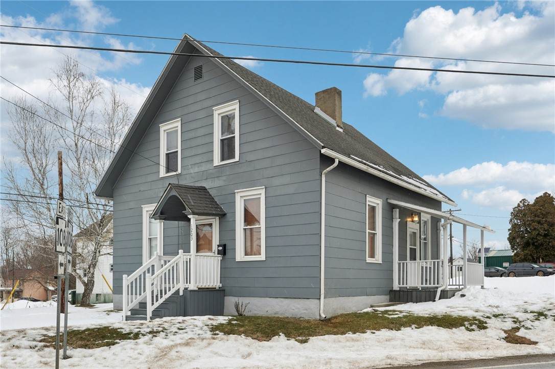 1203 Eastbrook St - Photo 1