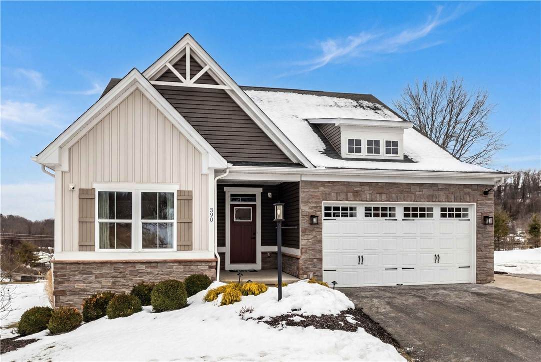 390 Dana Dr - Photo 1