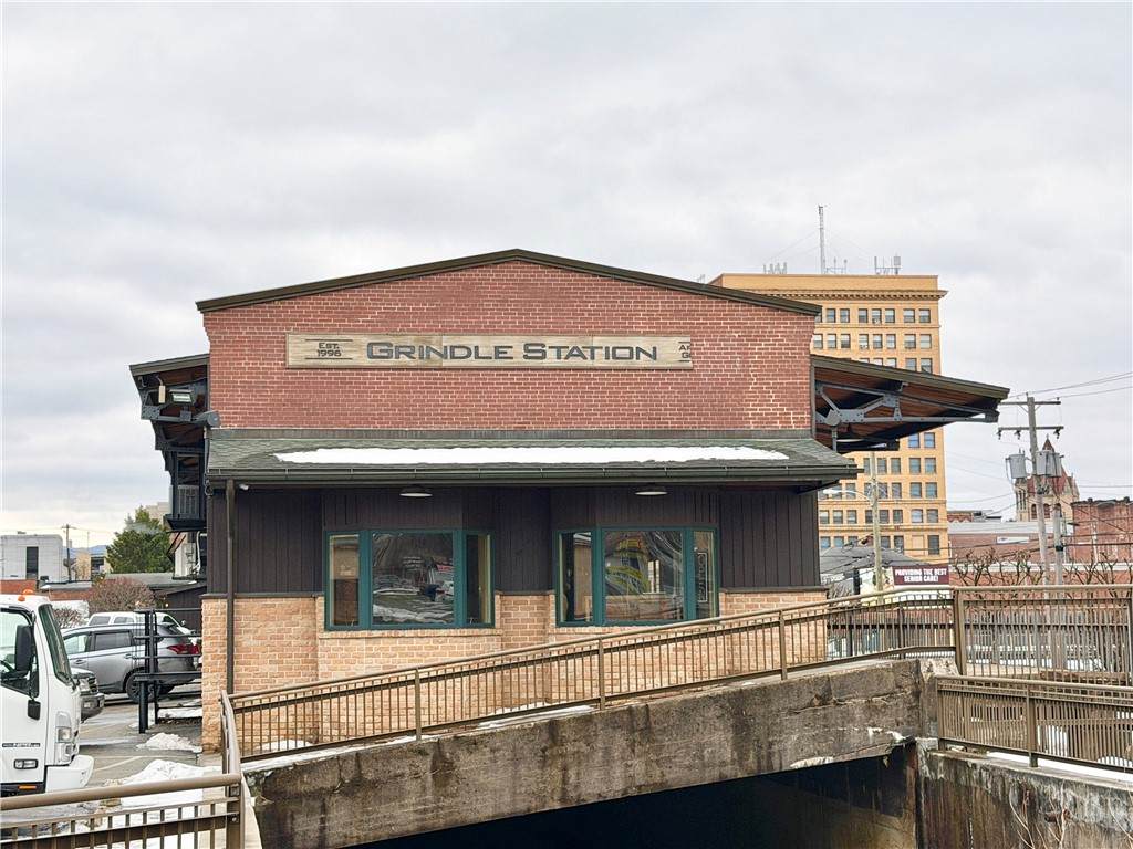 90 Pittsburgh Street - Photo 1