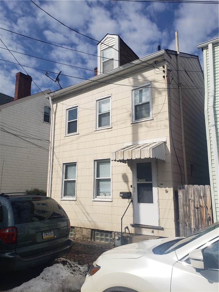 1360 Herman St - Photo 1