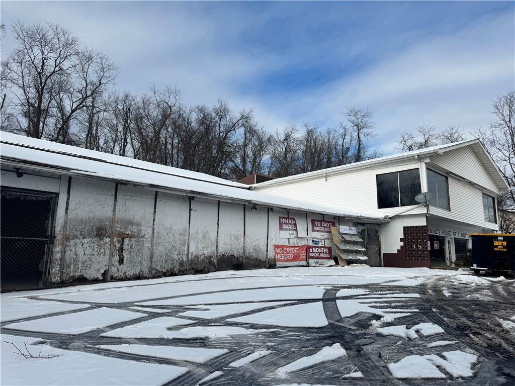 1654 Mcclellandtown Rd. - Photo 1