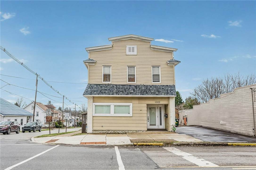 1302 Philadelphia St - Photo 1