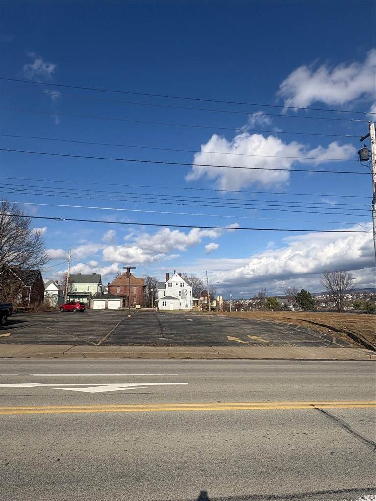 196 Main St - Photo 1