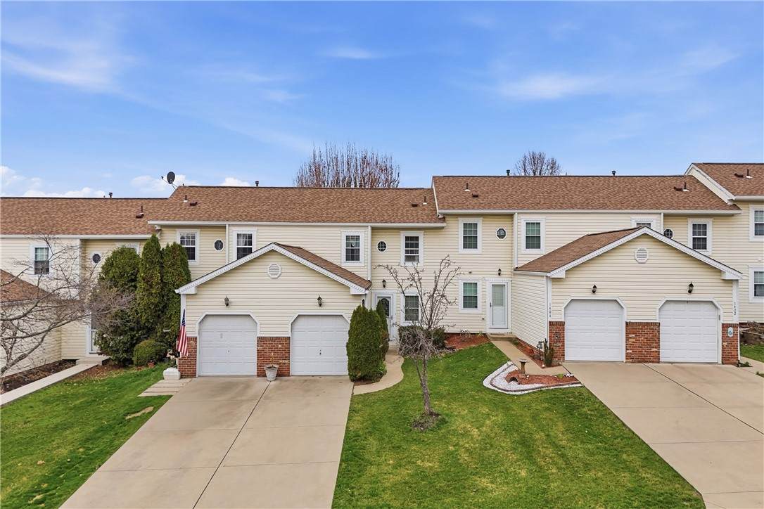 1406 Lexington Dr - Photo 1