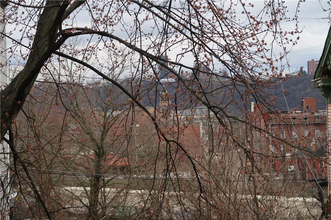 https://bt-photos.global.ssl.fastly.net/pittsburgh/orig_boomver_1_1744221-2.jpg