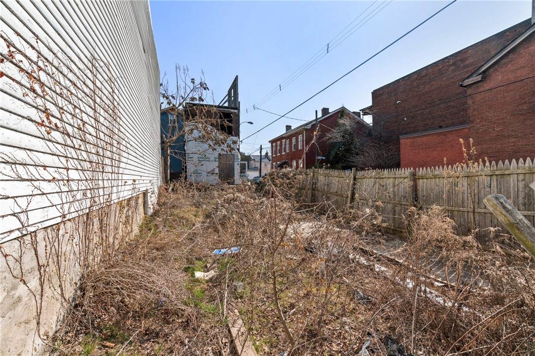 https://bt-photos.global.ssl.fastly.net/pittsburgh/orig_boomver_1_1744387-2.jpg