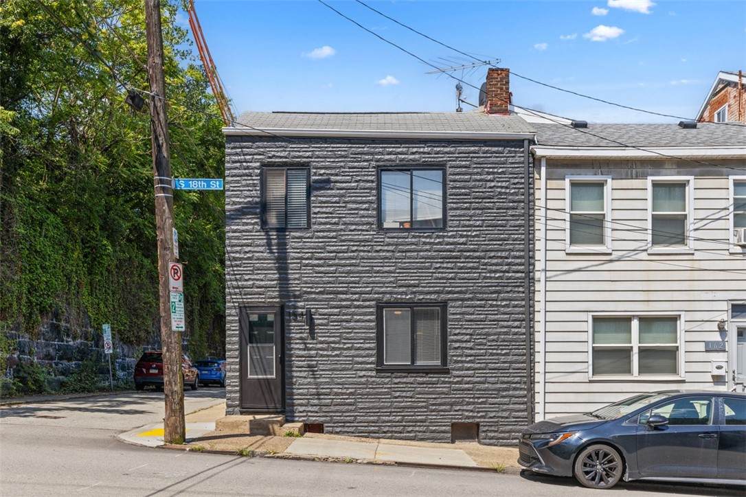 164 18th St - Photo 1