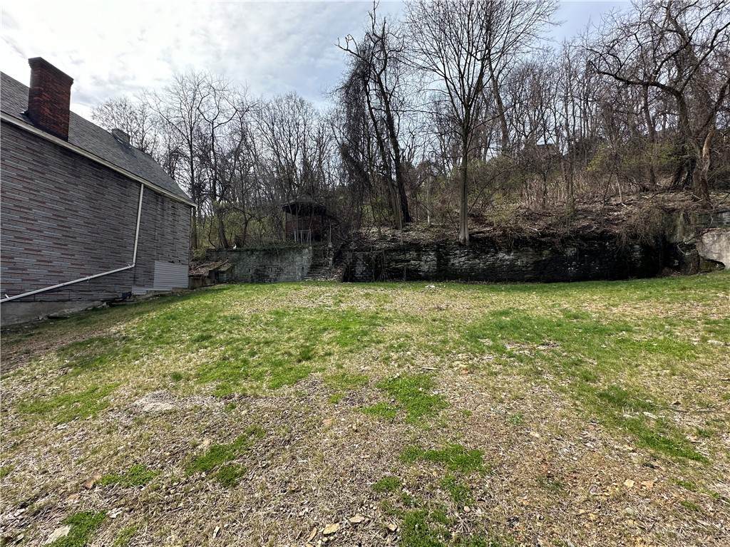 809 Davis Ave - Photo 1