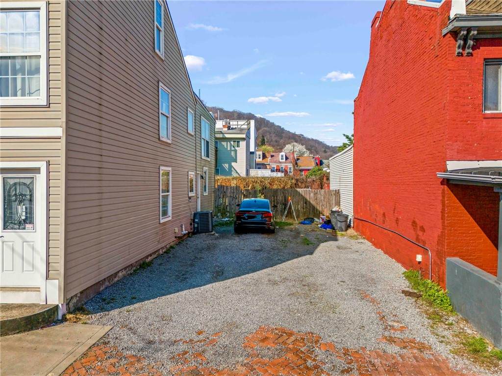 120 12th St - Photo 1