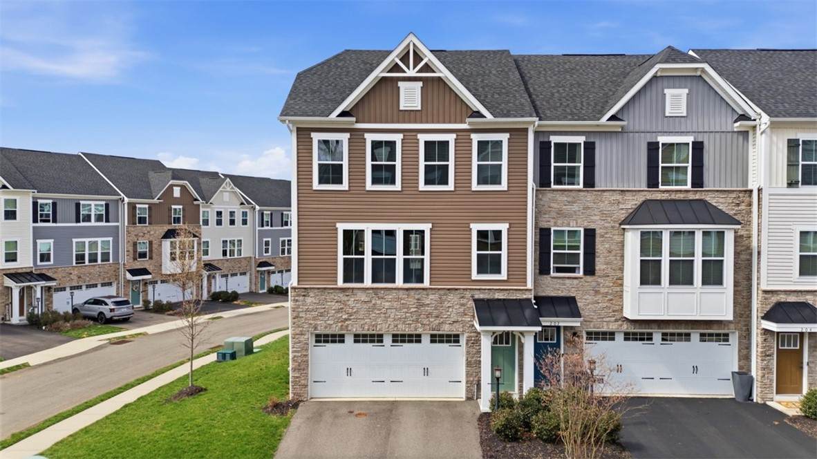 200 Olivia Way - Photo 1