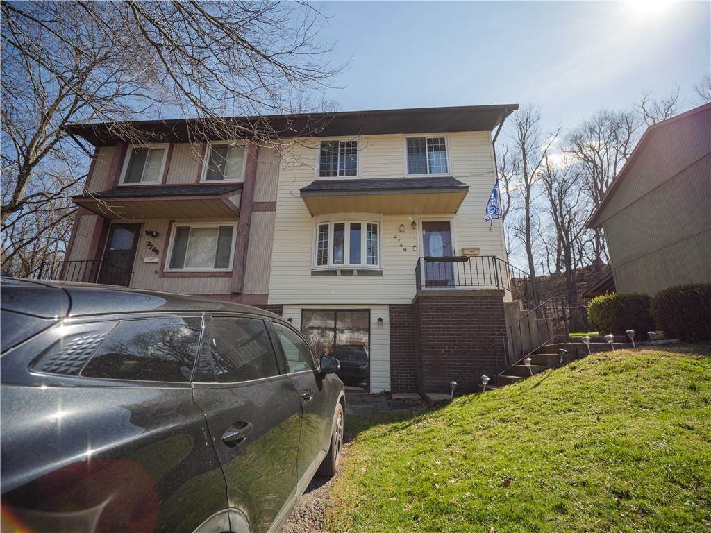 2746 Kingston Dr - Photo 1