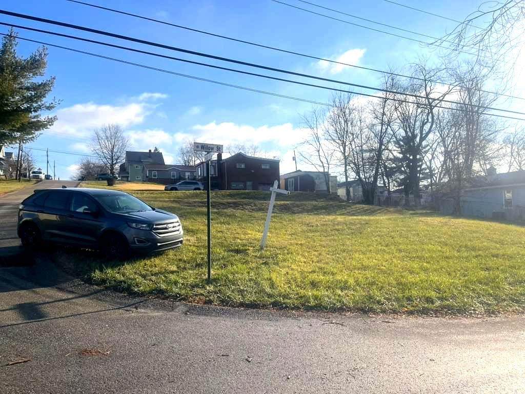 5401 Willow St - Photo 1