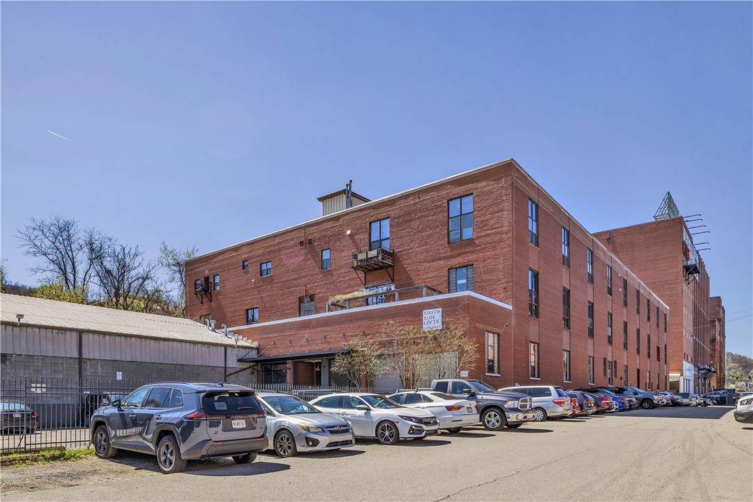 2250 Mary St - Photo 1