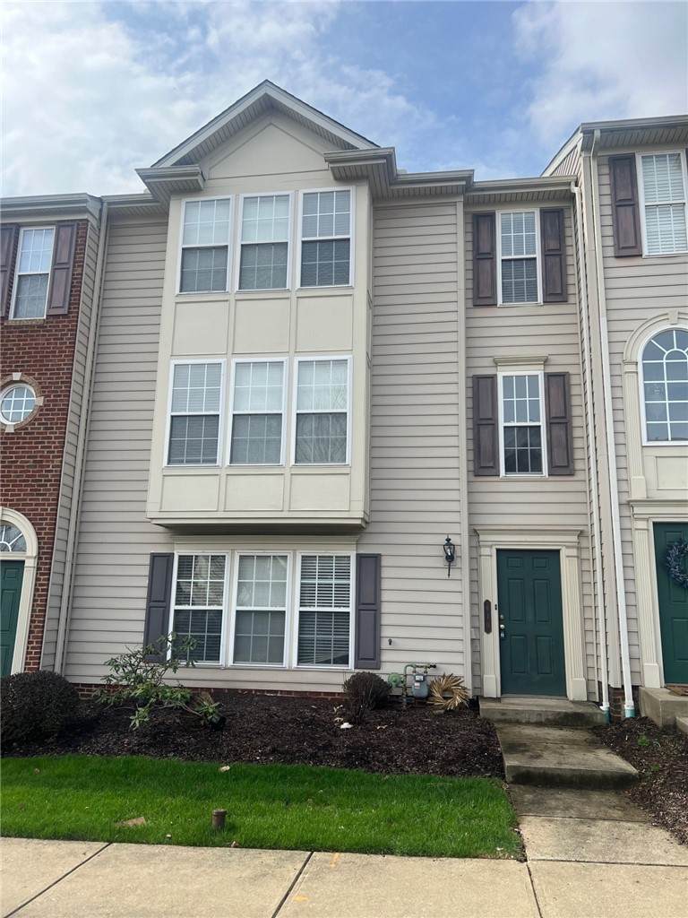 610 Garden Way - Photo 1