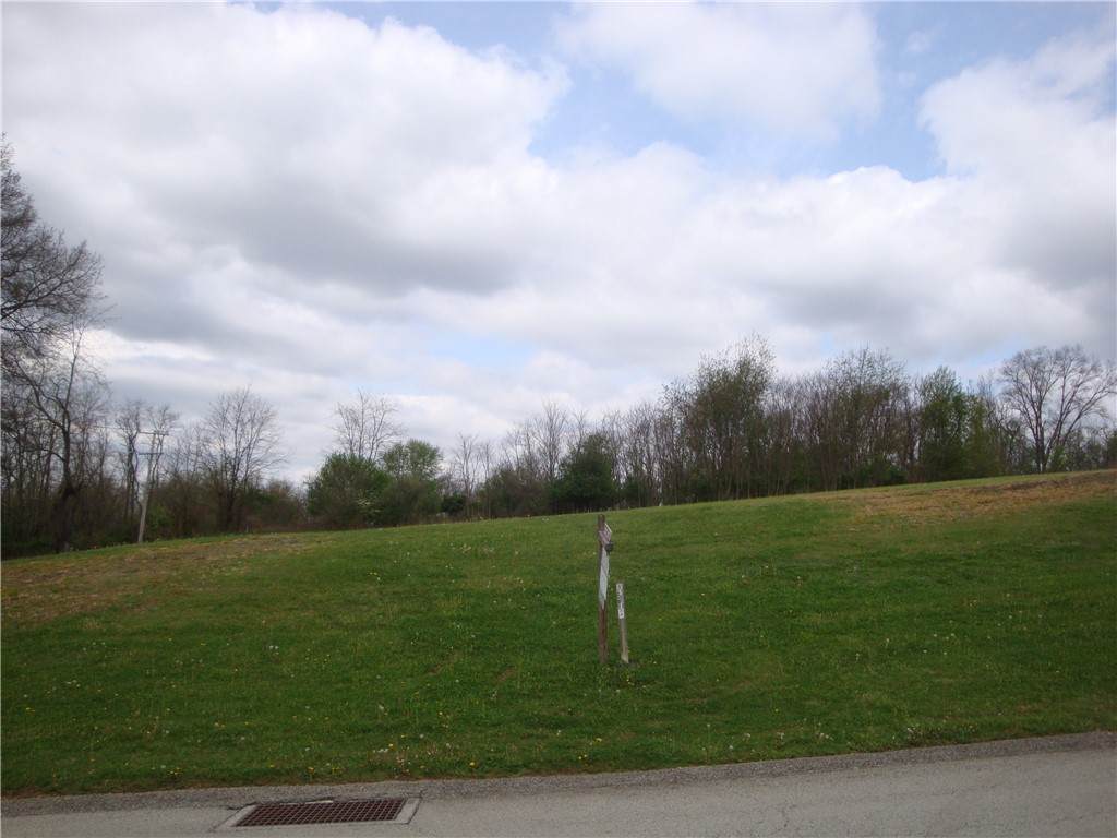 707 Victoria Way - Photo 1