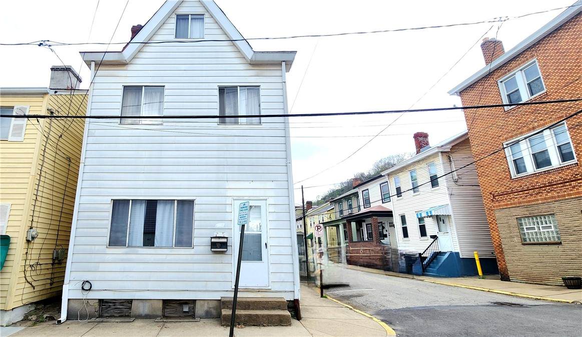 227 9th St - Photo 1