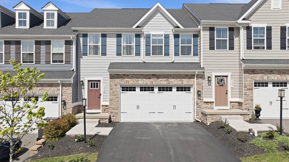 5203 Spruce Rd - Photo 1