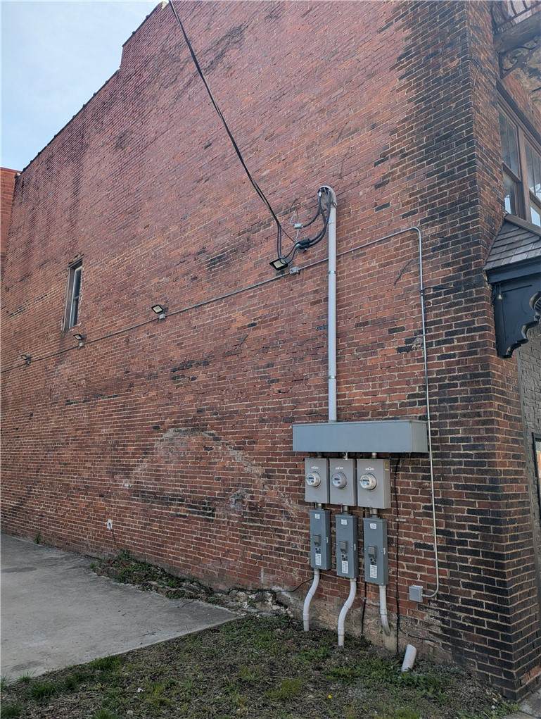 https://bt-photos.global.ssl.fastly.net/pittsburgh/orig_boomver_1_1750877-2.jpg