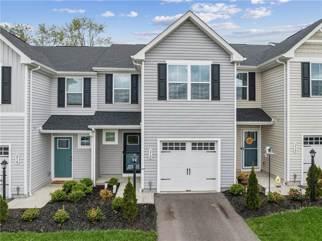 212 Smith Lane - Photo 1