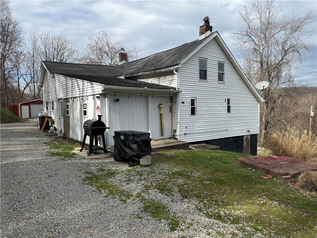 225 Old Ferry - Photo 1