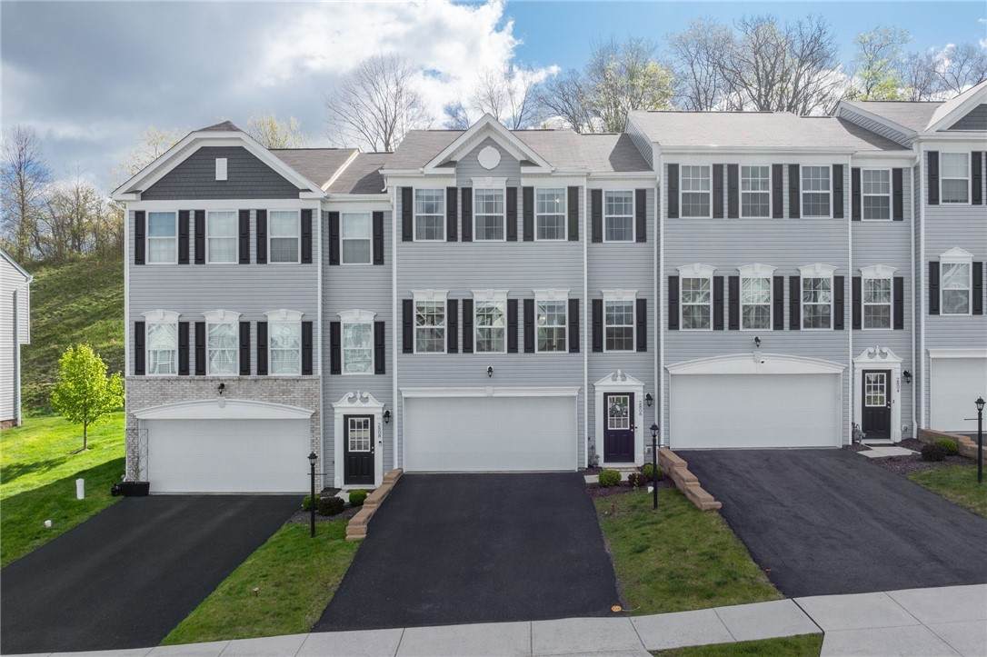 2806 Canterbury Dr - Photo 1
