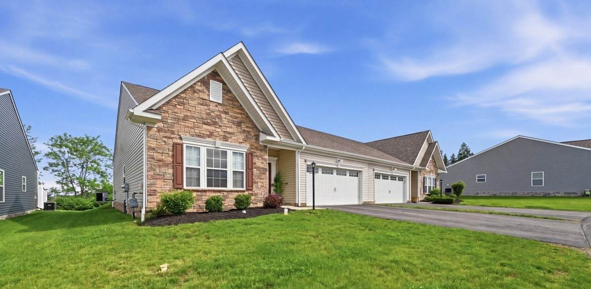 430 Dana Dr - Photo 1
