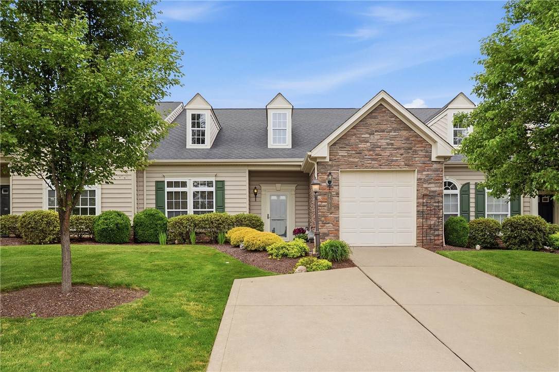 751 Marigold Ct - Photo 1