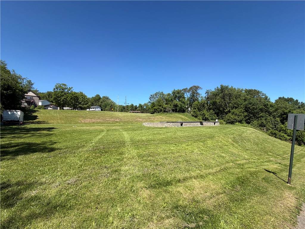 1375 Fayette - Photo 1