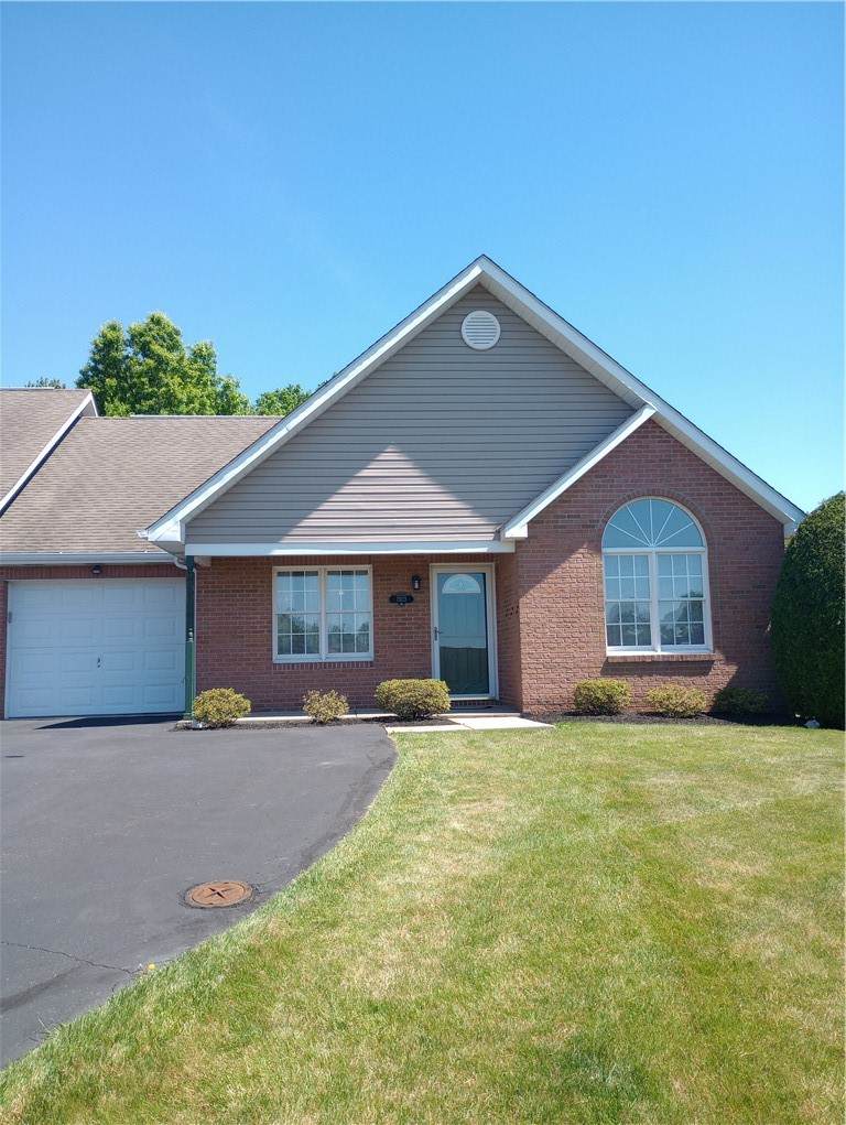 1303 Stoneridge Blvd - Photo 1