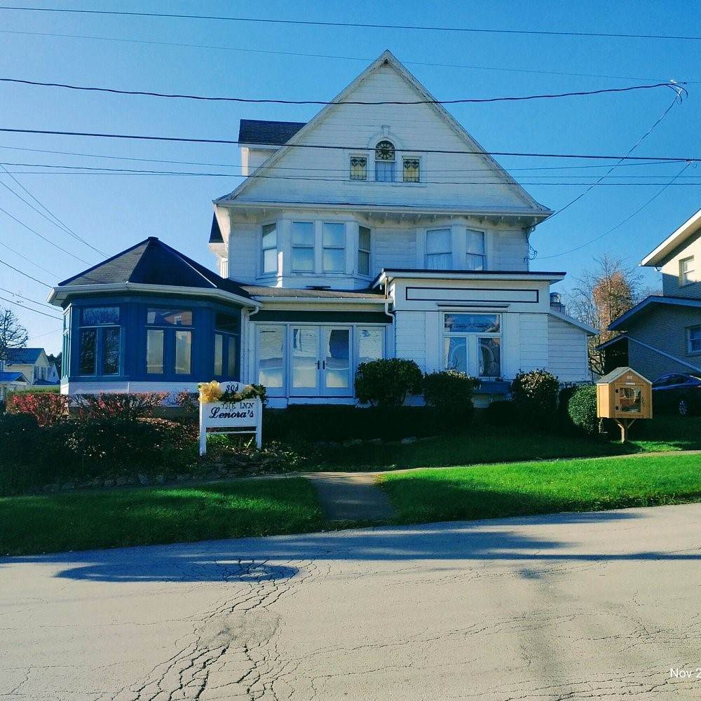 301 N. Liberty Street - Photo 1