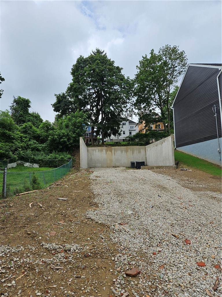 https://bt-photos.global.ssl.fastly.net/pittsburgh/orig_boomver_1_1762757-2.jpg