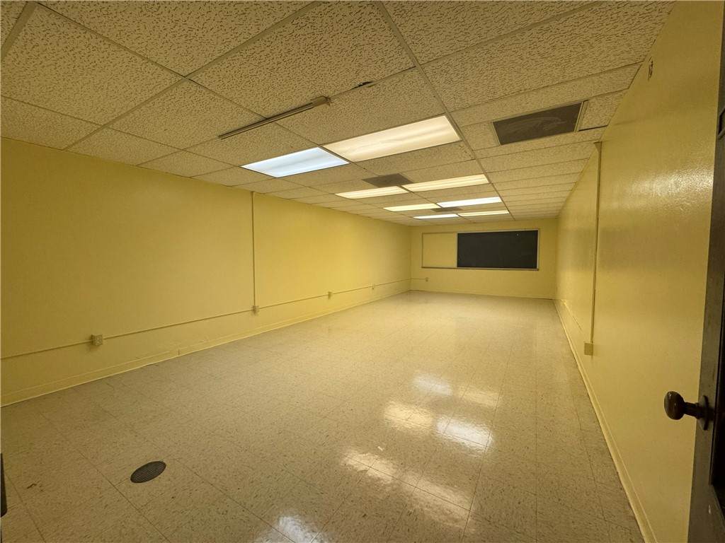 23 Gallatin Ave - Photo 1