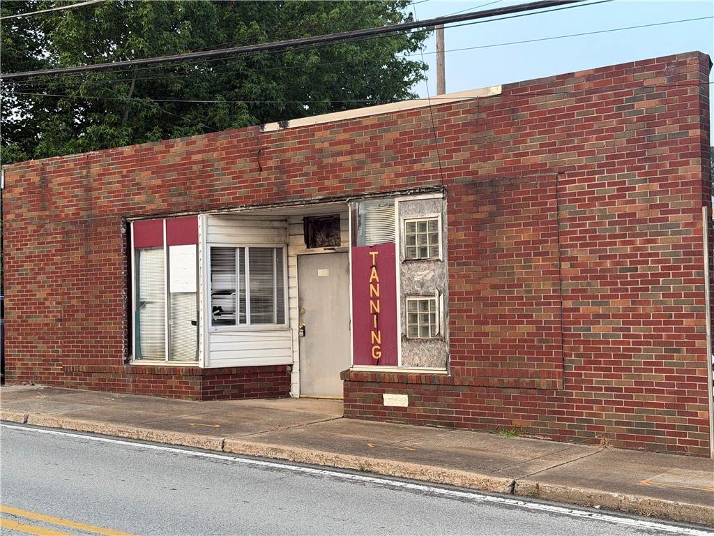 138 Republic Rd - Photo 1