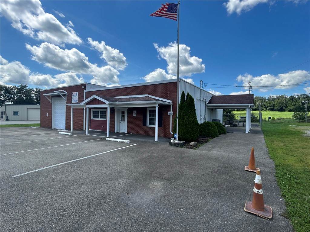 1204 Blackstone Rd - Photo 1