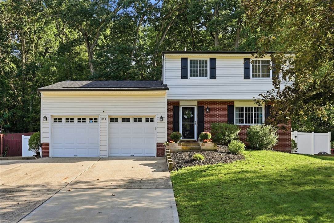 104 Valleyview Dr - Photo 1