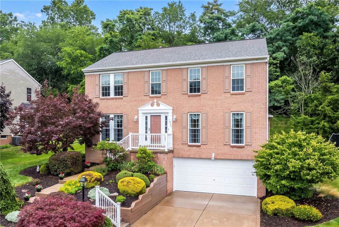 1033 Robinwood Dr - Photo 1