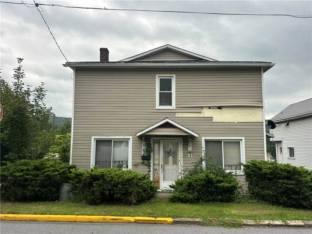 109 3rd Street - Photo 1