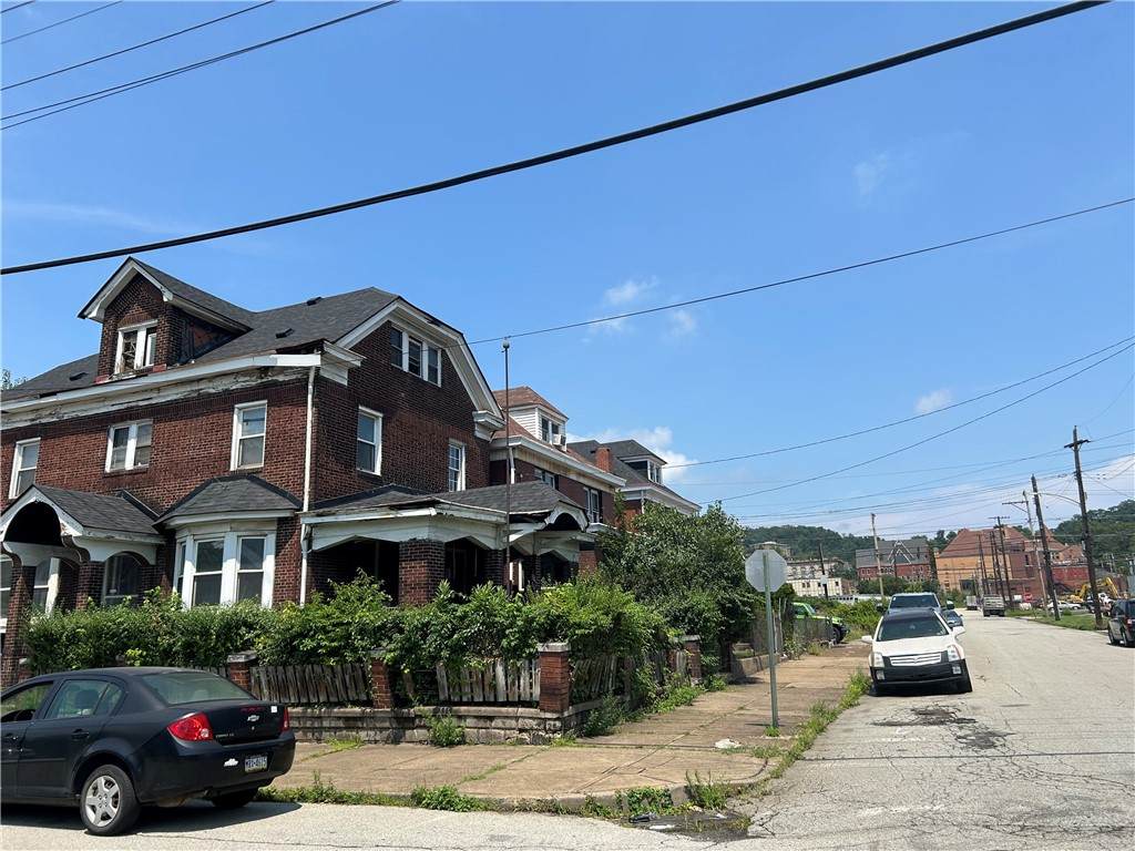 https://bt-photos.global.ssl.fastly.net/pittsburgh/orig_boomver_1_1772765-2.jpg