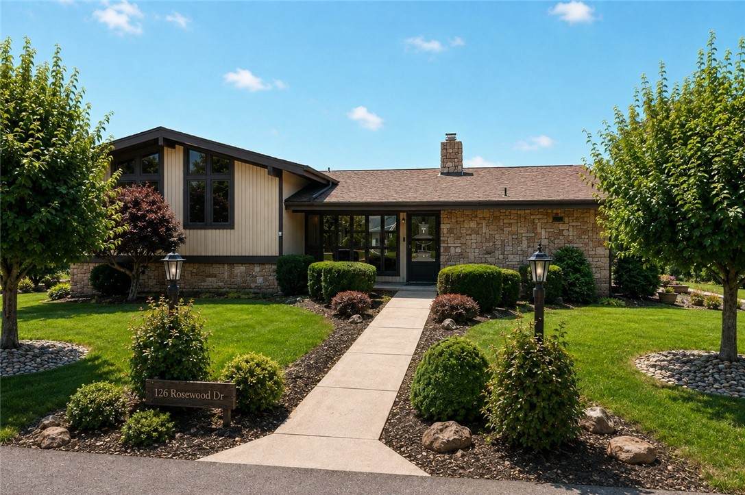 126 Rosewood Dr - Photo 1