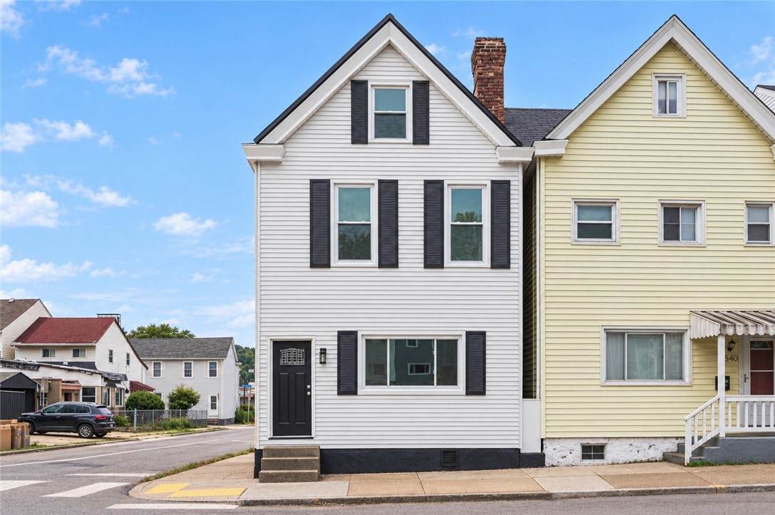 4542 Friendship Ave - Photo 1