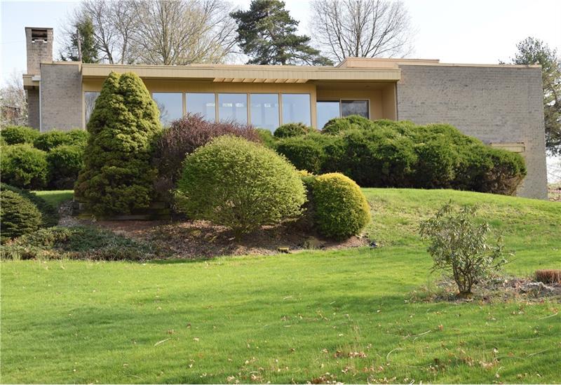 380 Claremont Dr - Photo 1