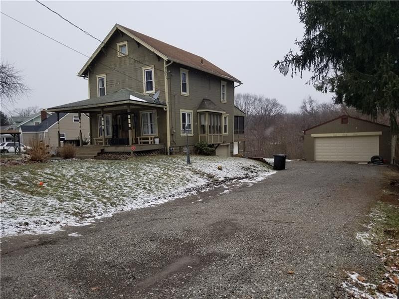 701 Stanley Ave - Photo 1