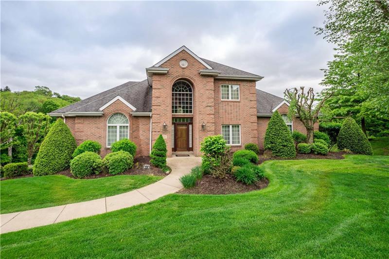 136 Eastpointe Drive - Photo 1