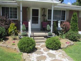 935 Beverly Avenue - Photo 1