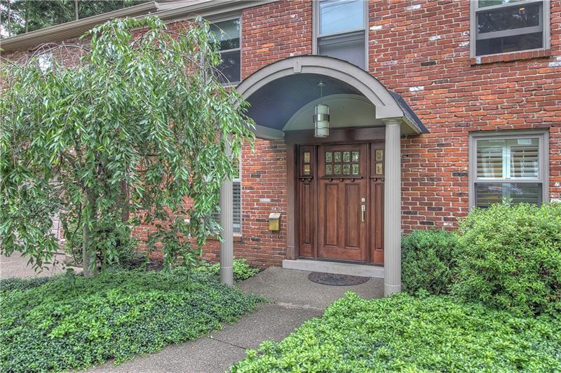 406 Orchard St - Photo 1