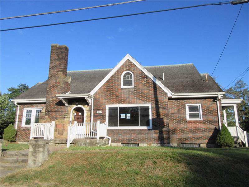 382 Pearl St - Photo 1